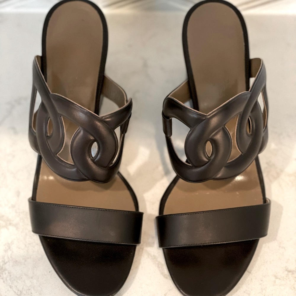 Hermes Chaine D’Ancre motif block heel sandal, size 37